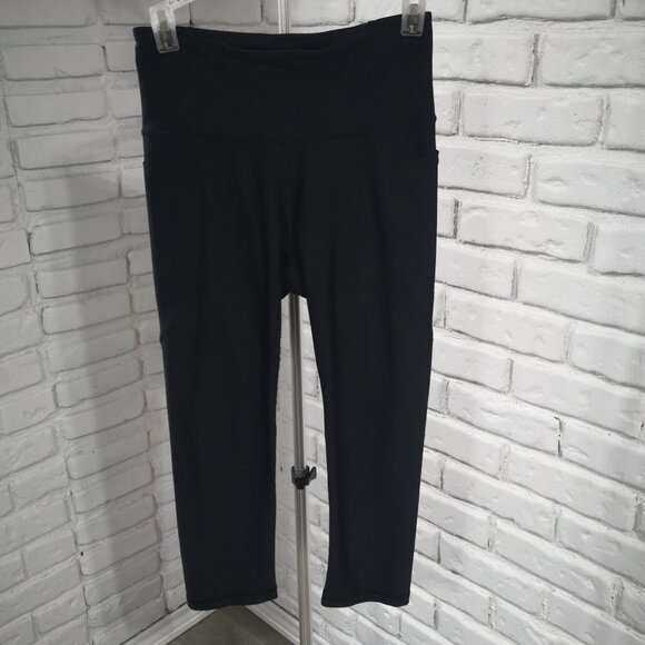 Old Navy Active Power Soft Ladies Capri Length Leggings - Picture 1 of 7